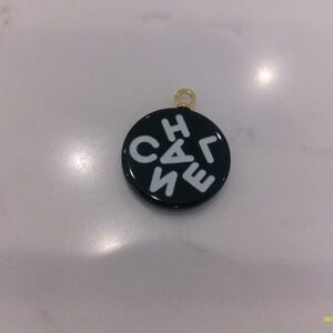 💋 Lovely Chanel Pendant